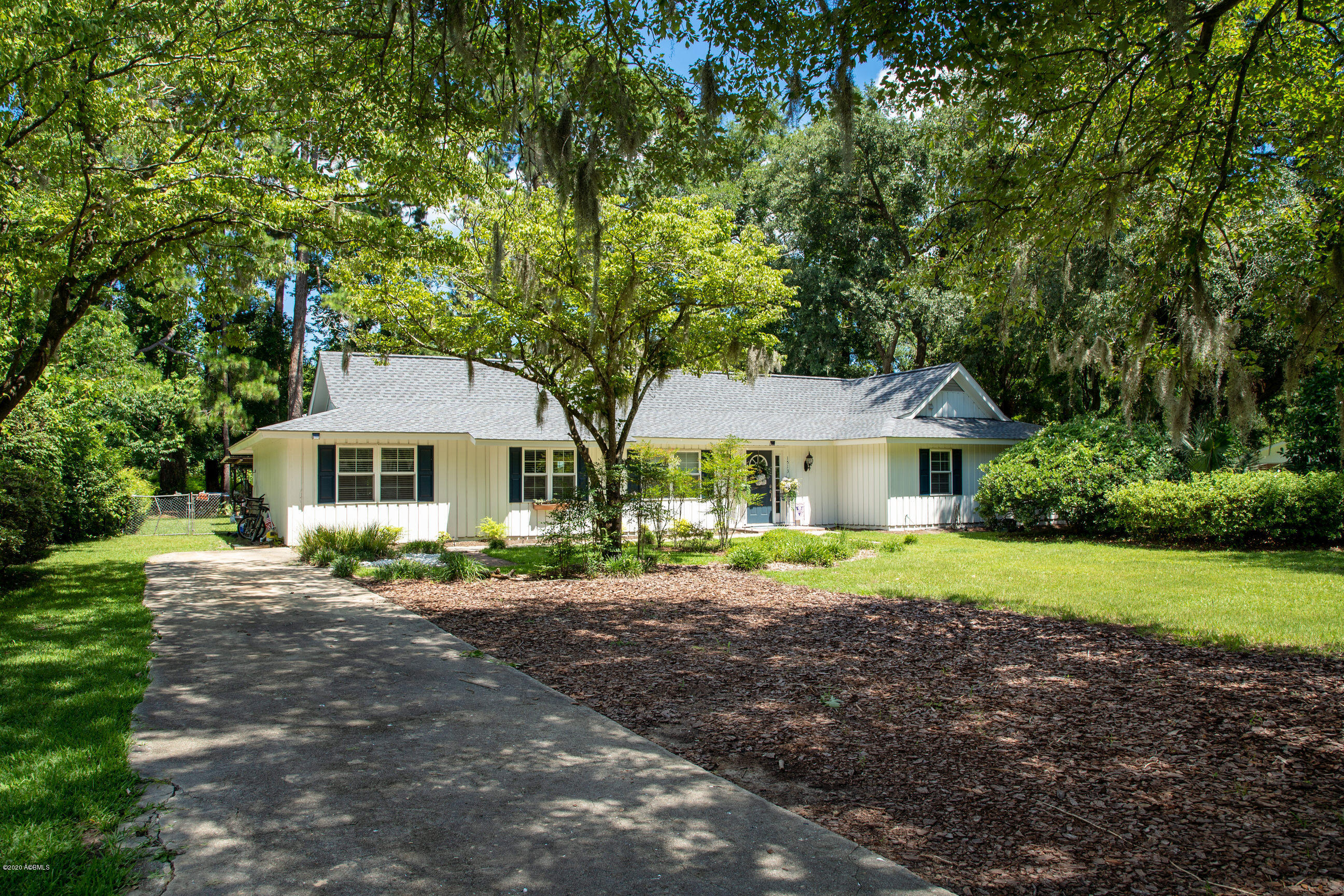 1513 Riverside Drive Beaufort, SC 29902 - Photo 1 of 32 1513 Riverside Drive