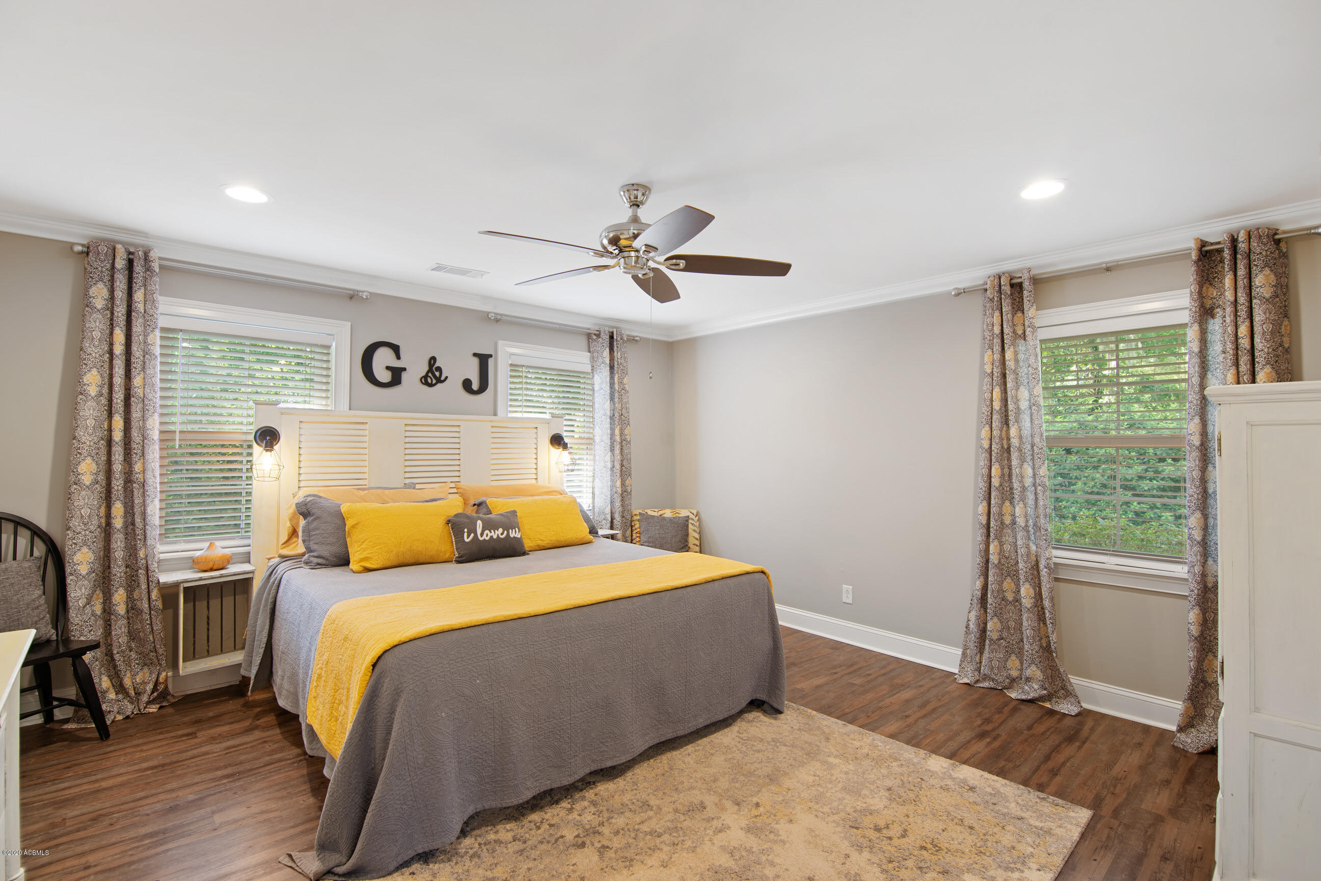 1513 Riverside Drive Beaufort, SC 29902 - Photo 11 of 32 Master Ensuite