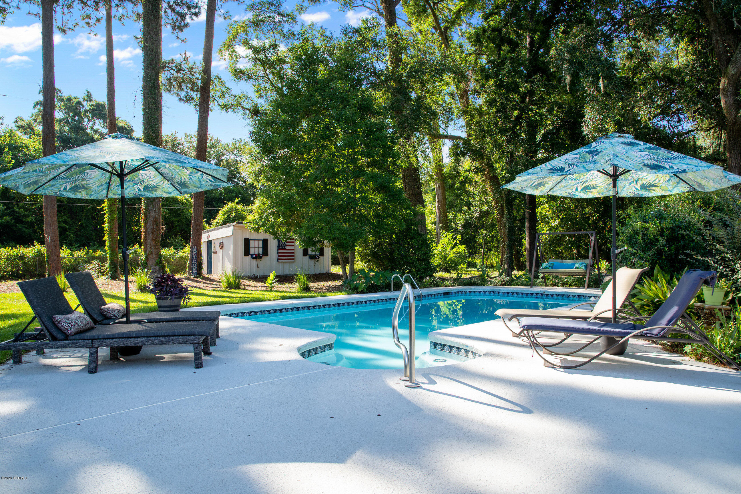 1513 Riverside Drive Beaufort, SC 29902 - Photo 21 of 32 Pool and Entertaining Area