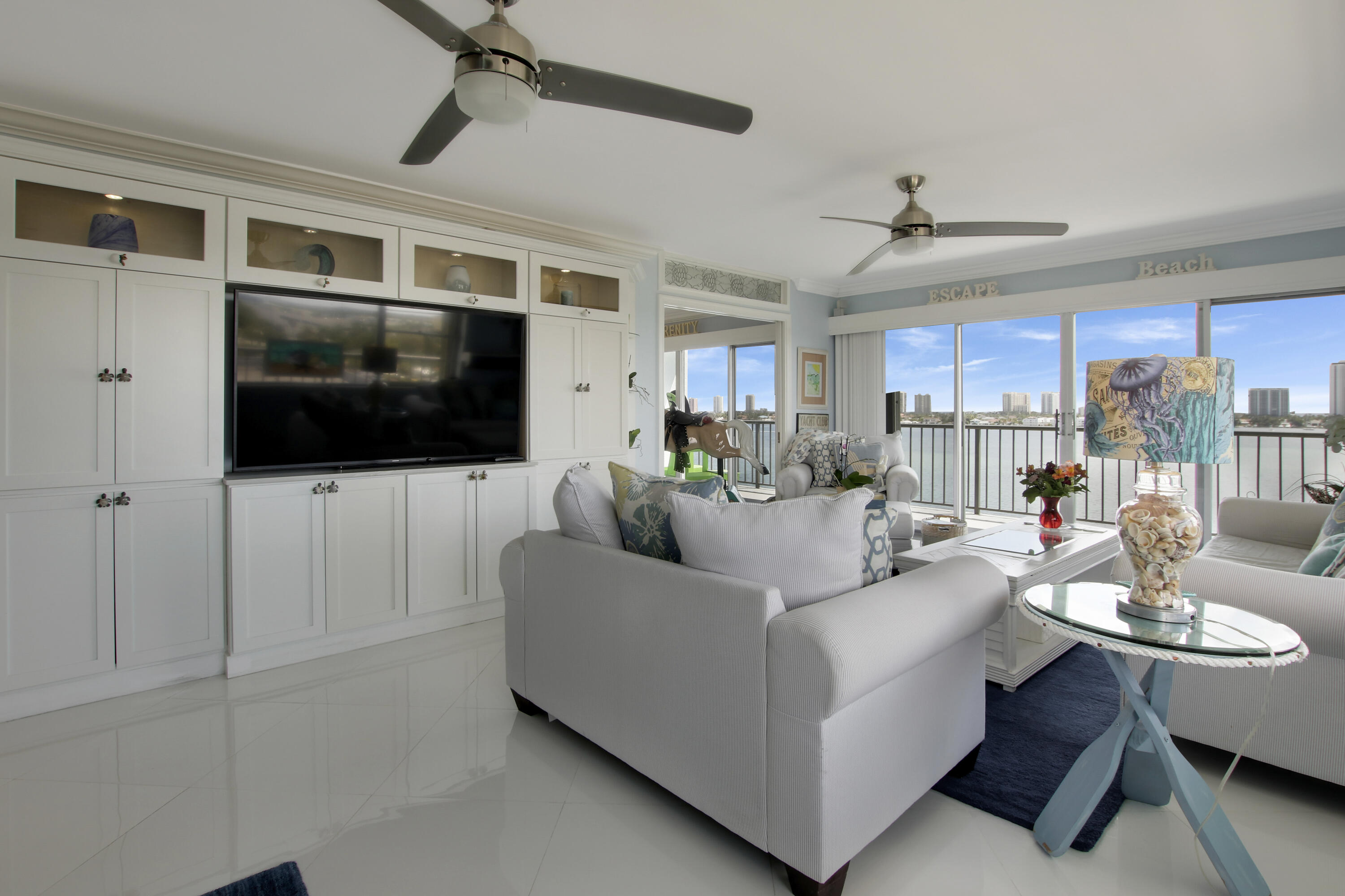 3040 Lake Shore Drive, Unit 805 Riviera Beach, FL 33404 - Photo 11 of 36 House-79