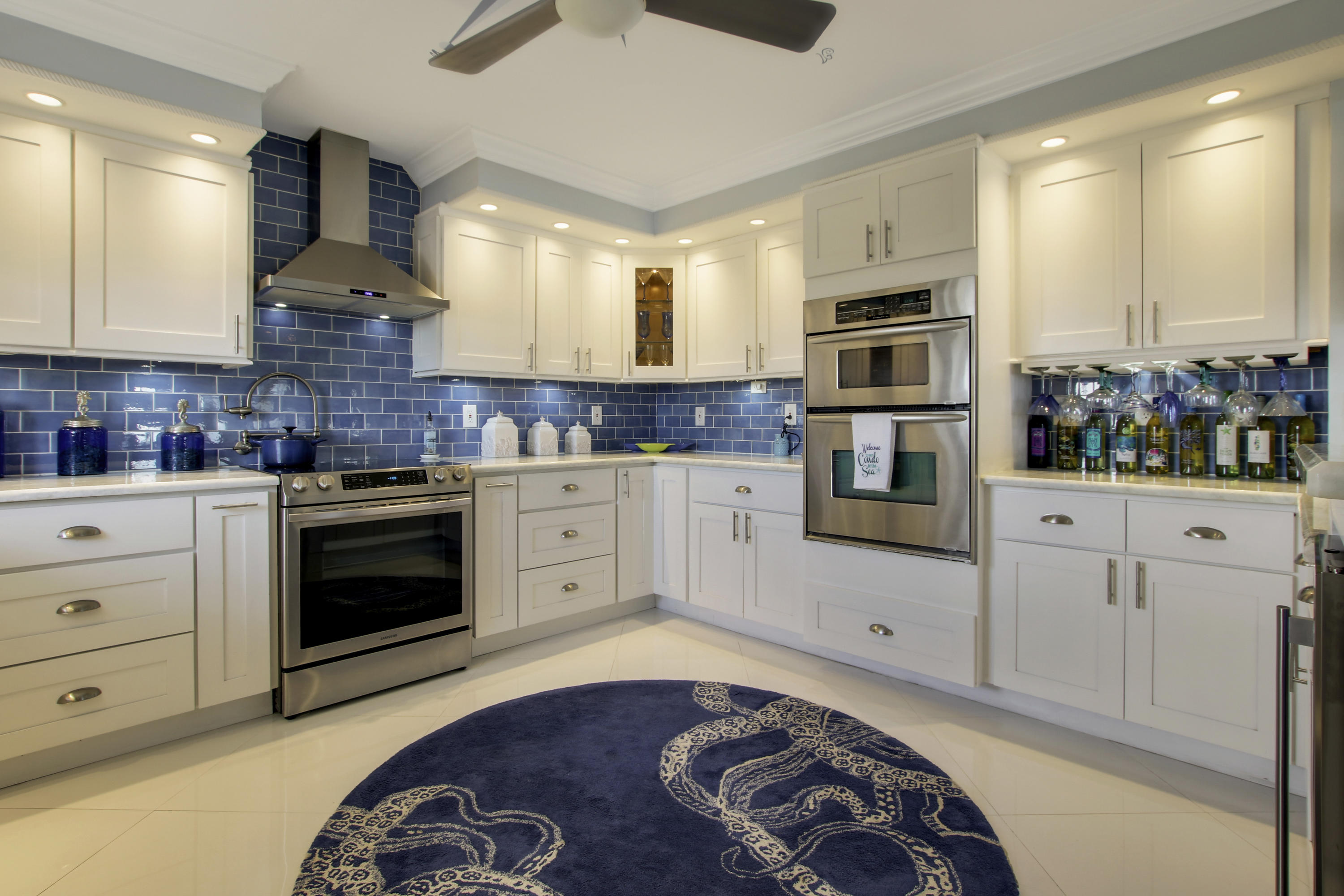 3040 Lake Shore Drive, Unit 805 Riviera Beach, FL 33404 - Photo 6 of 36 House-73