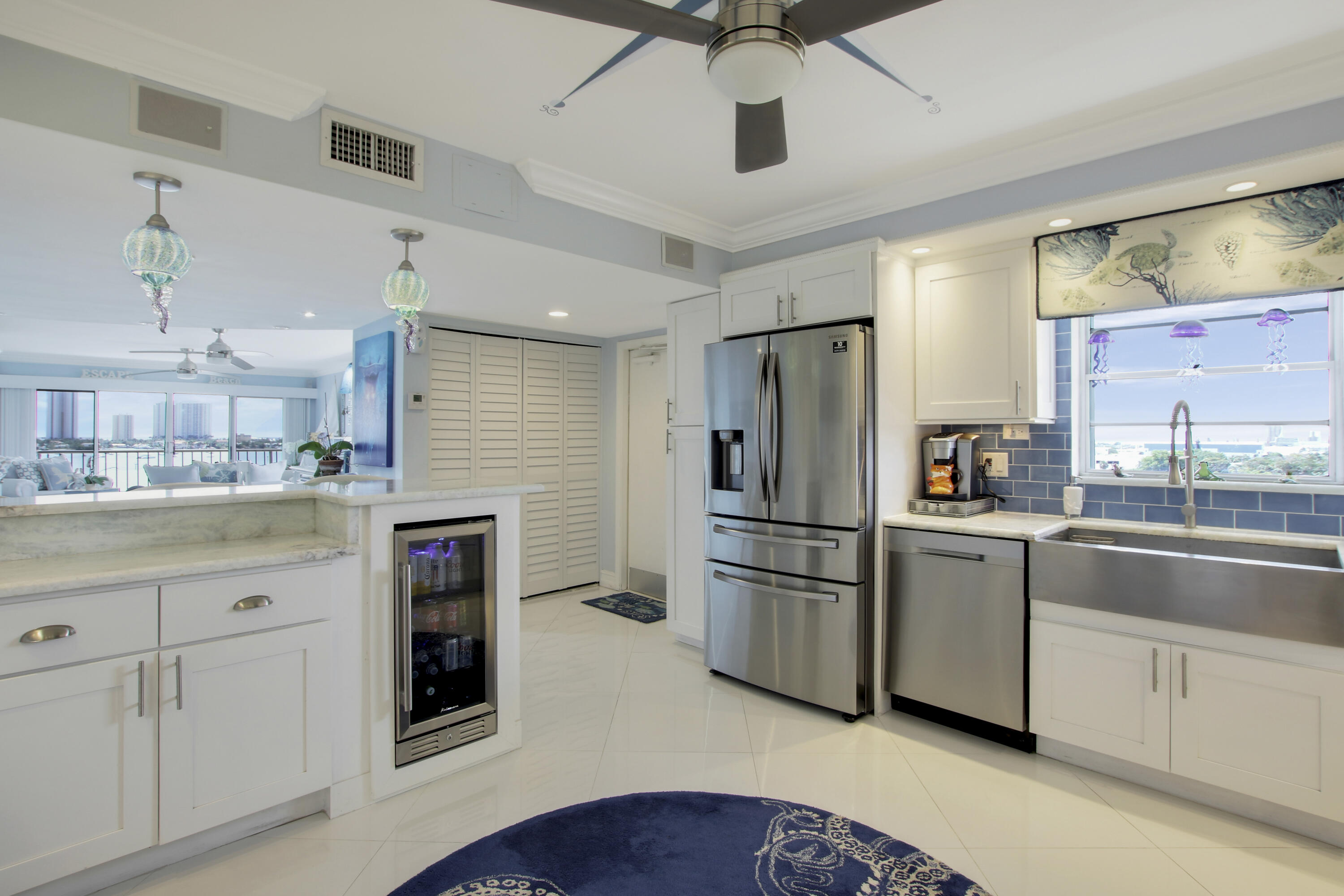 3040 Lake Shore Drive, Unit 805 Riviera Beach, FL 33404 - Photo 8 of 36 House-75