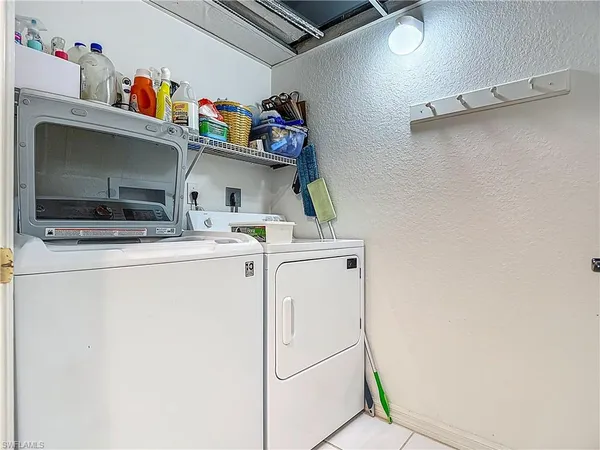 a view of a garage