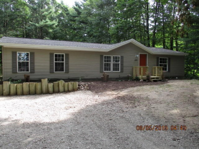 439 East Tyler Road Muskegon, MI 49445 - Photo 1 of 13 IMG_3432