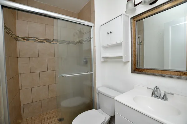 $1,400 | 7038 Quince Street, Houston, TX 77087