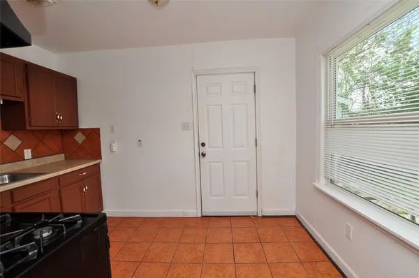 $1,400 | 7038 Quince Street, Houston, TX 77087