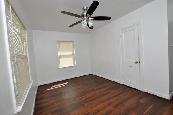 $1,400 | 7038 Quince Street, Houston, TX 77087