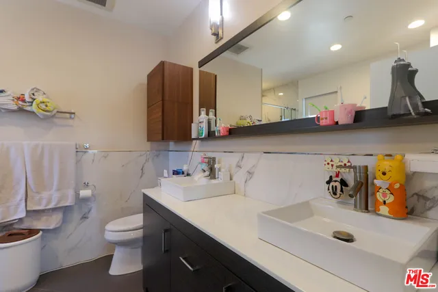 $1,699,000 | 1670 Asbury Drive, Pasadena, CA 91104