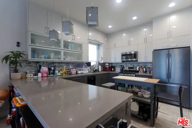 $1,699,000 | 1670 Asbury Drive, Pasadena, CA 91104