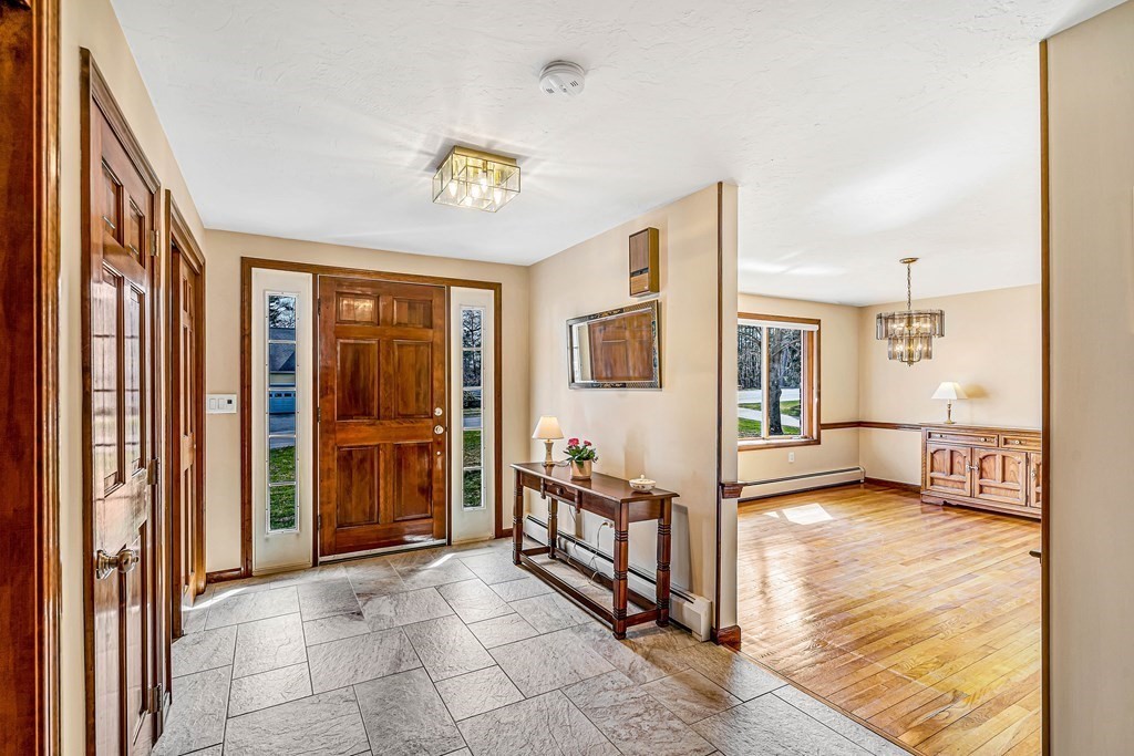 15 Joseph Road Northborough, MA 01532 - Photo 4 of 42 Gallery Image 4
