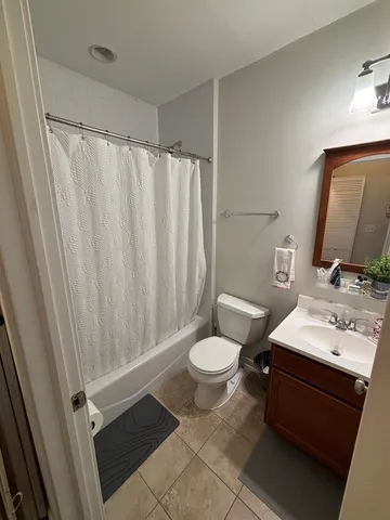 $3,500 | 1644 North Hermitage Avenue, Unit 2R, Chicago, IL 60622