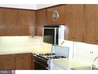 478 Pinewood Road Philadelphia, PA 19116 - Photo 4 of 4 Gallery Image 4