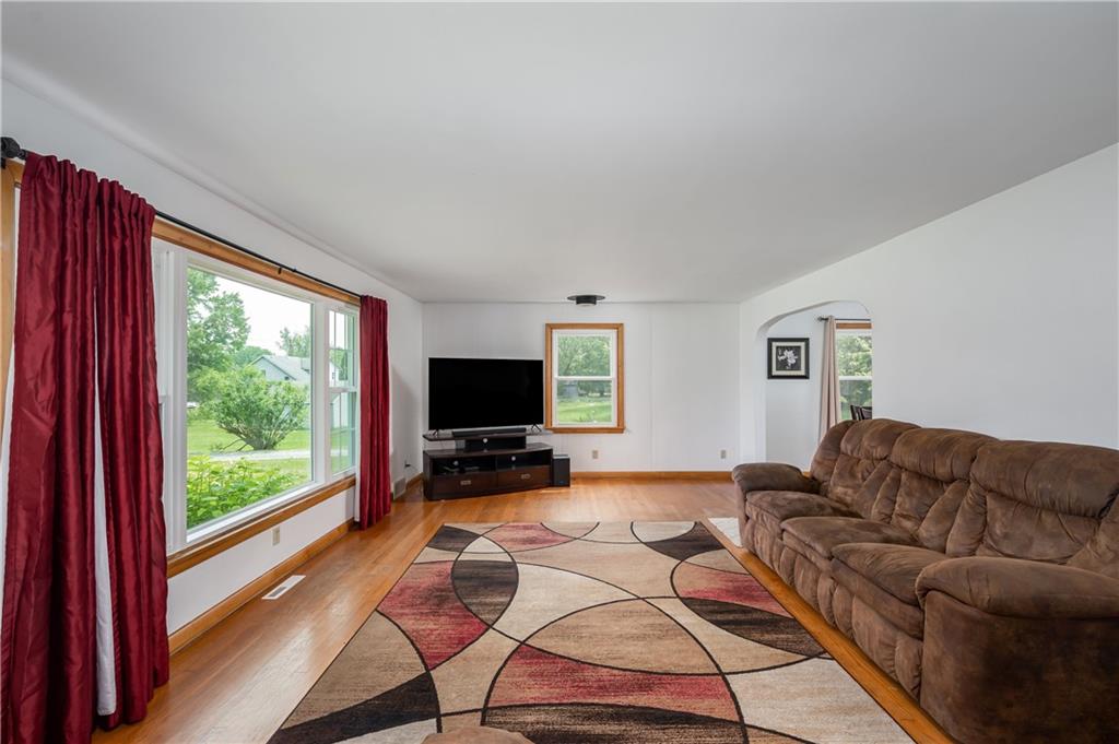 3263 Hubbard-Middlesex Road West Middlesex, PA 16159 - Photo 7 of 21 a living room with furniture and a flat screen tv