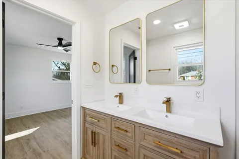 $499,500 | 222 Jacksonian Drive, Hermitage, TN 37076