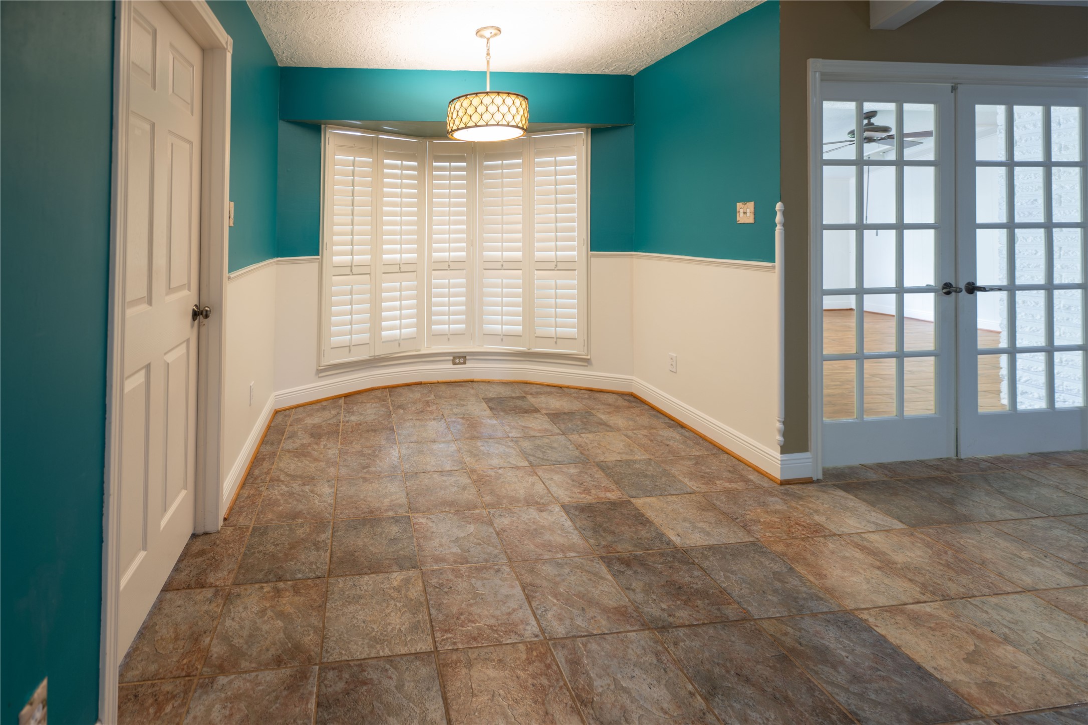 7546 Maple Tree Drive Houston, TX 77088 - Photo 12 of 50