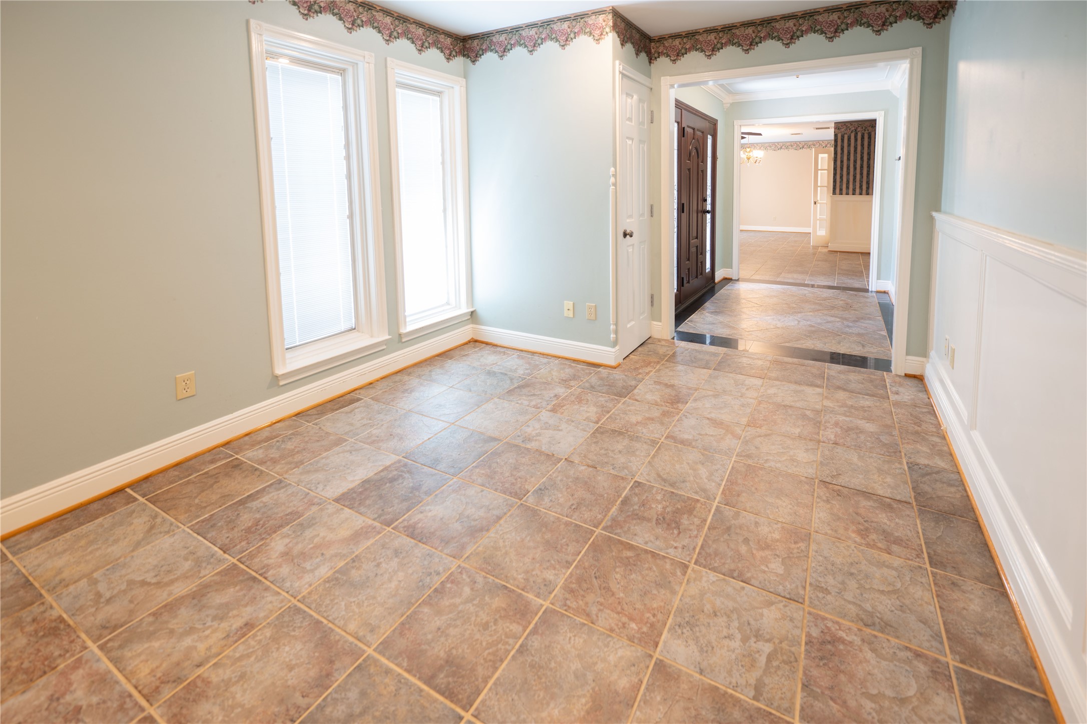 7546 Maple Tree Drive Houston, TX 77088 - Photo 34 of 50