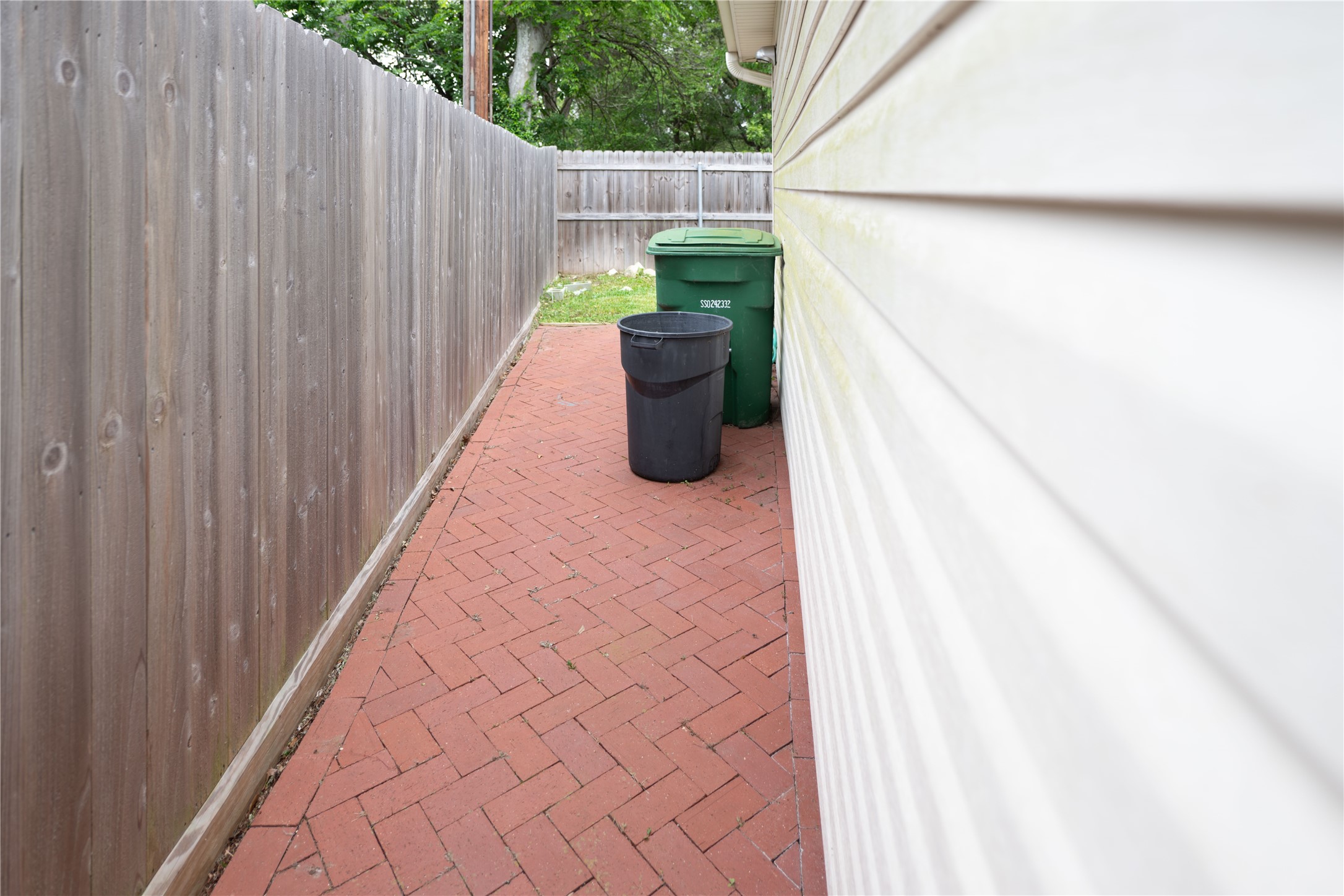 7546 Maple Tree Drive Houston, TX 77088 - Photo 45 of 50