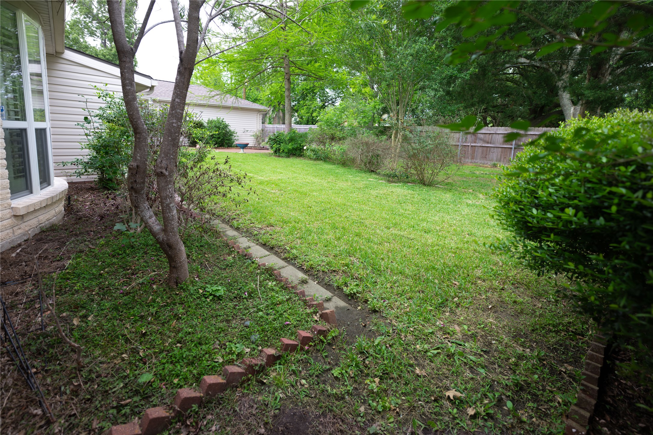 7546 Maple Tree Drive Houston, TX 77088 - Photo 48 of 50