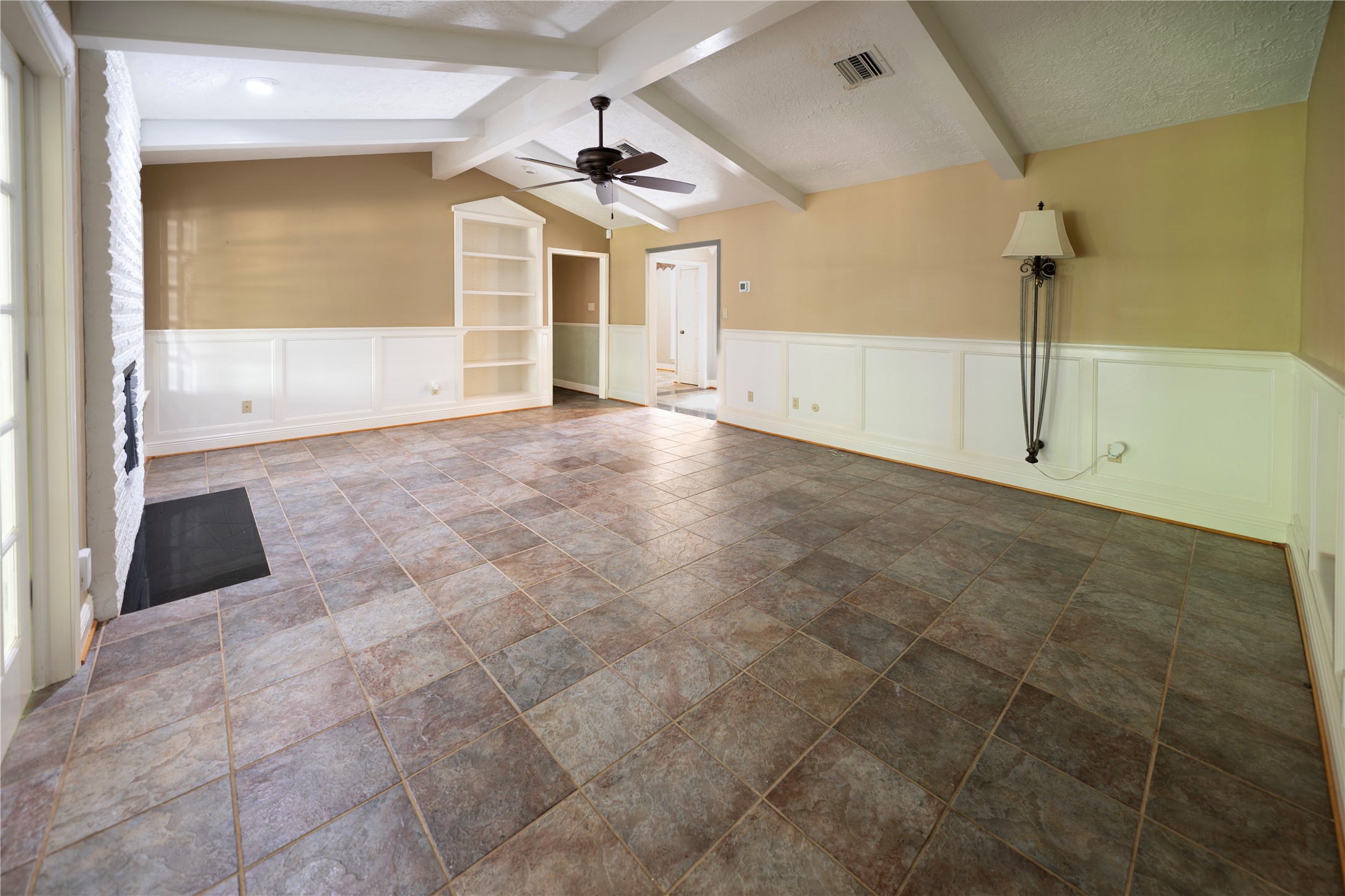 7546 Maple Tree Drive Houston, TX 77088 - Photo 10 of 50