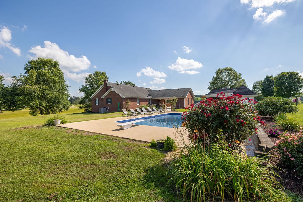 187 North Old Military Road Summertown, TN 38483 - Photo 23 of 36