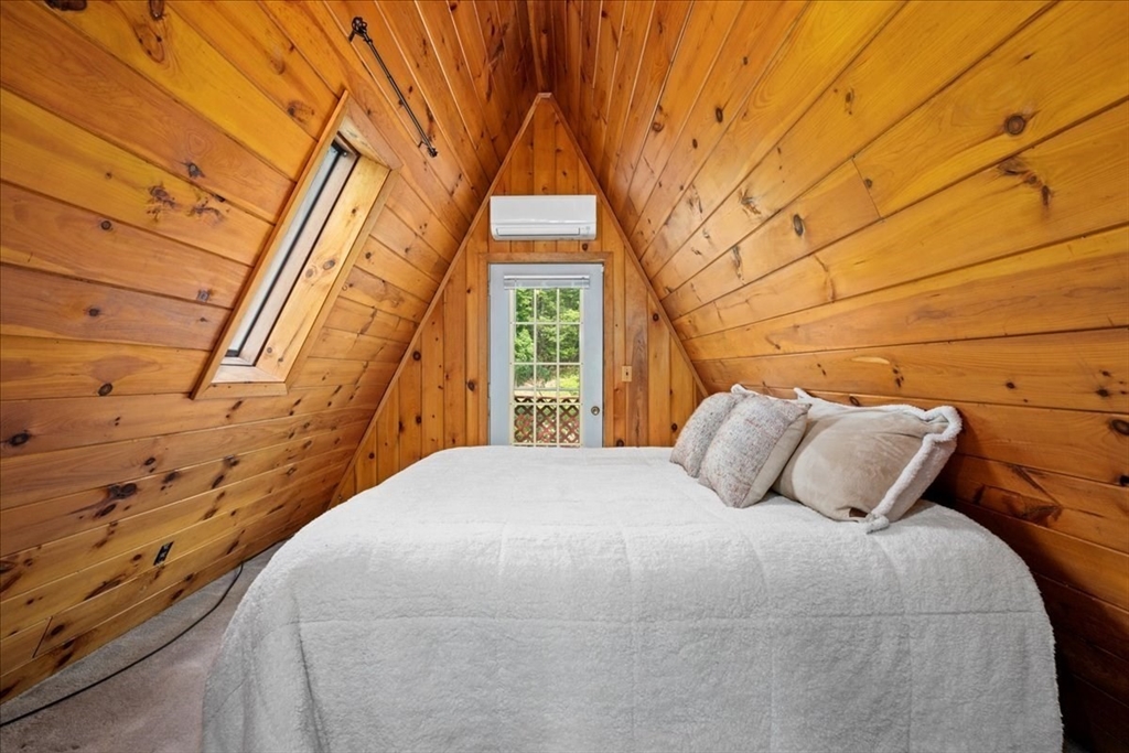 245 Sutton Road Webster, MA 01570 - Photo 17 of 38 Gallery Image 17