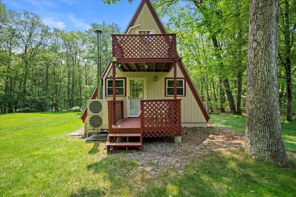 245 Sutton Road Webster, MA 01570 - Photo 33 of 38 Gallery Image 33