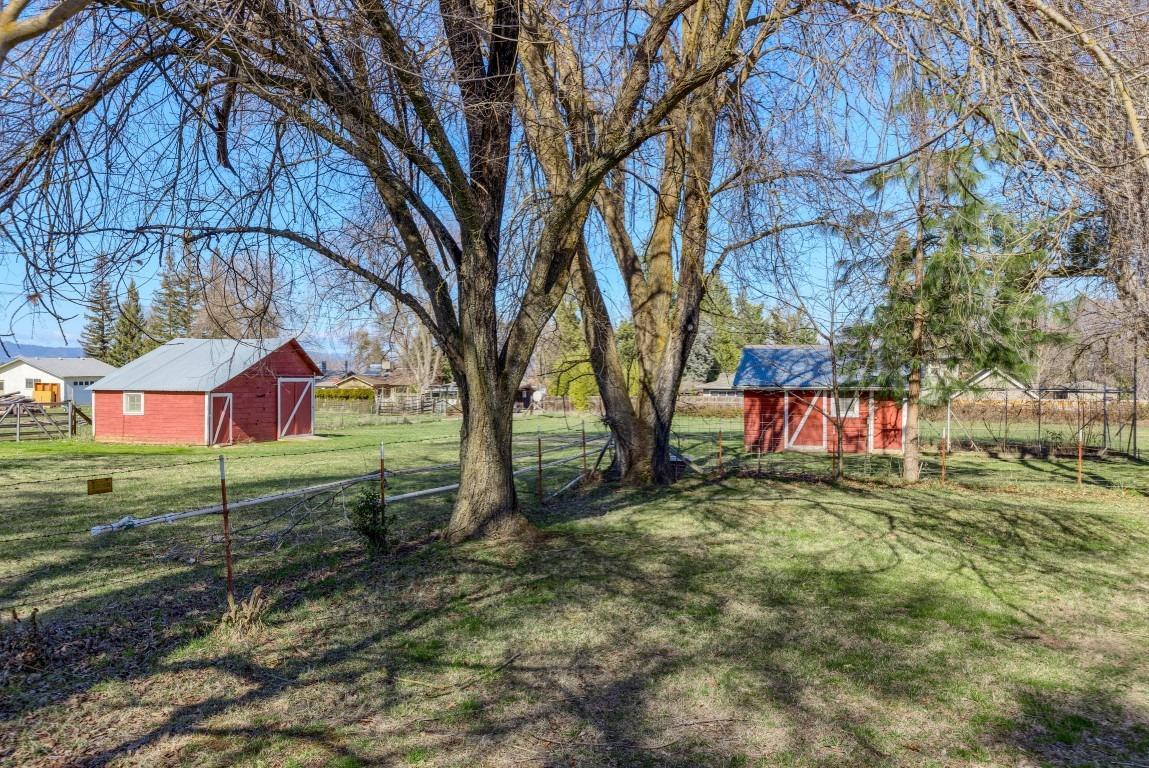 2384 Camp Baker Road Medford, OR 97501 - Photo 31 of 35 Additional Photo