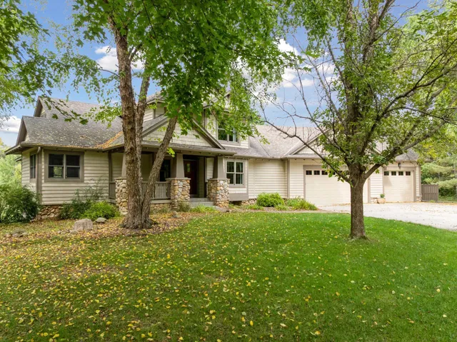 $1,100,000 | 14810 42nd Street South, Afton, MN 55001