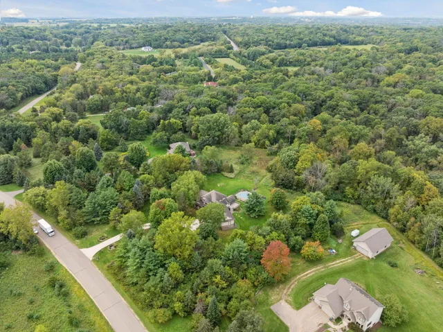 $1,100,000 | 14810 42nd Street South, Afton, MN 55001
