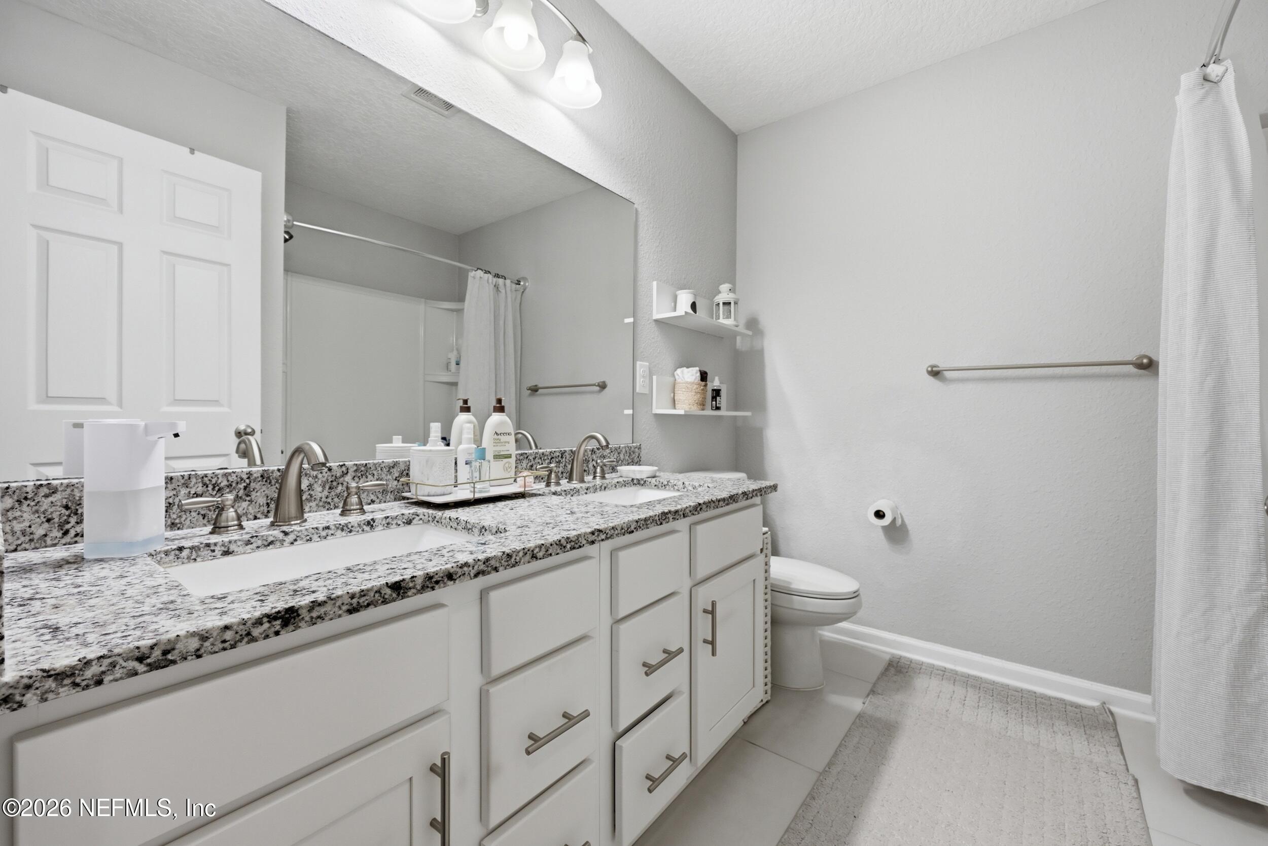 1654 E Road Jacksonville, FL 32216 - Photo 27 of 54 Guest Bathroom