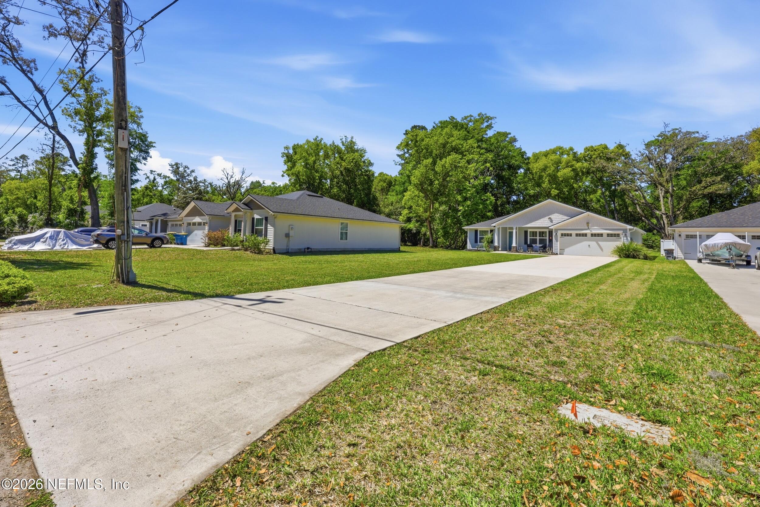 1654 E Road Jacksonville, FL 32216 - Photo 45 of 54 Driveway