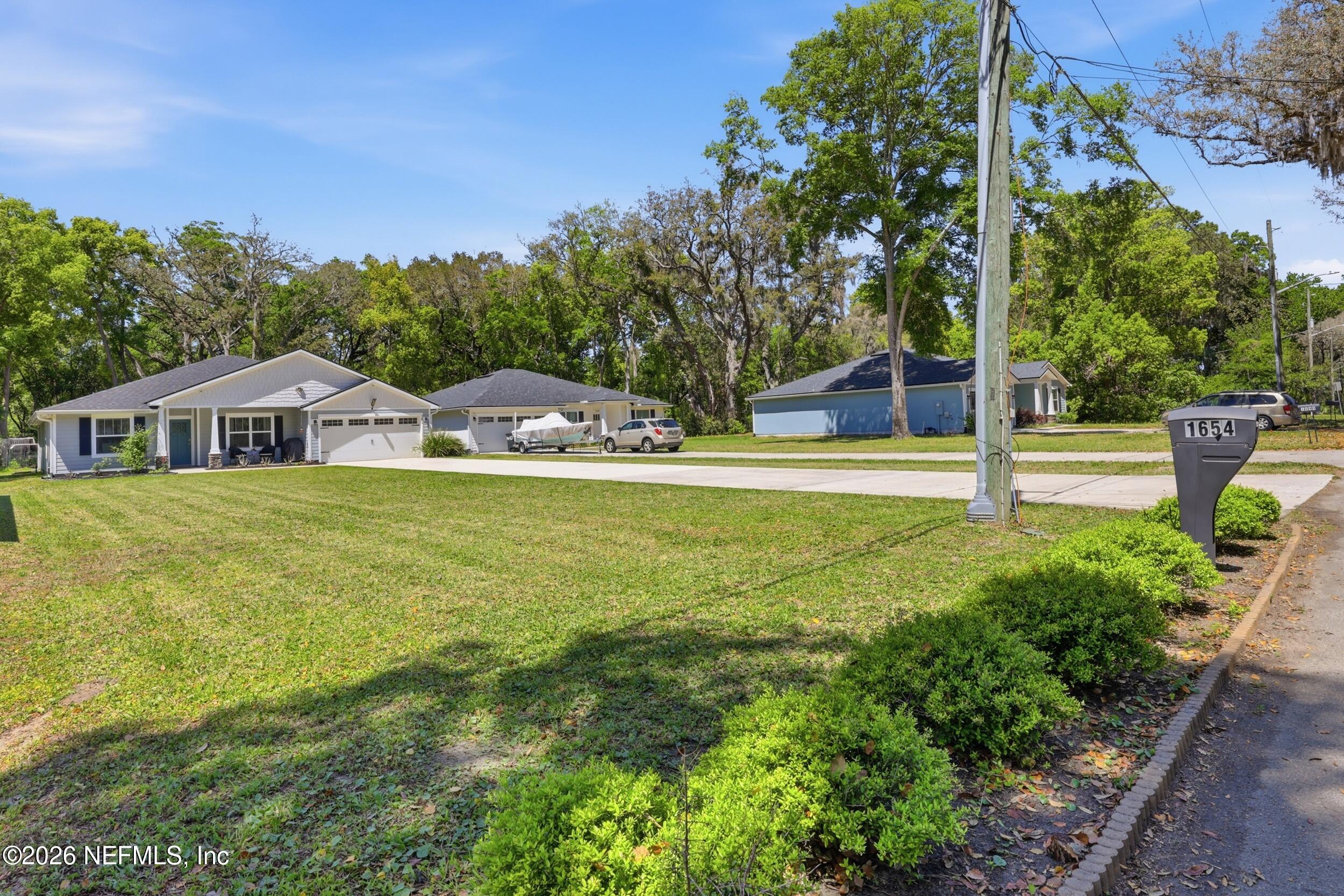 1654 E Road Jacksonville, FL 32216 - Photo 46 of 54 Driveway