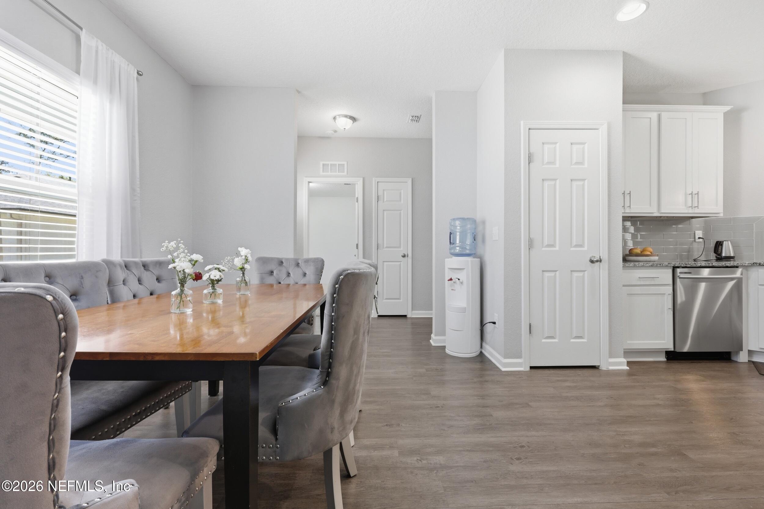 1654 E Road Jacksonville, FL 32216 - Photo 7 of 54 Dining Room