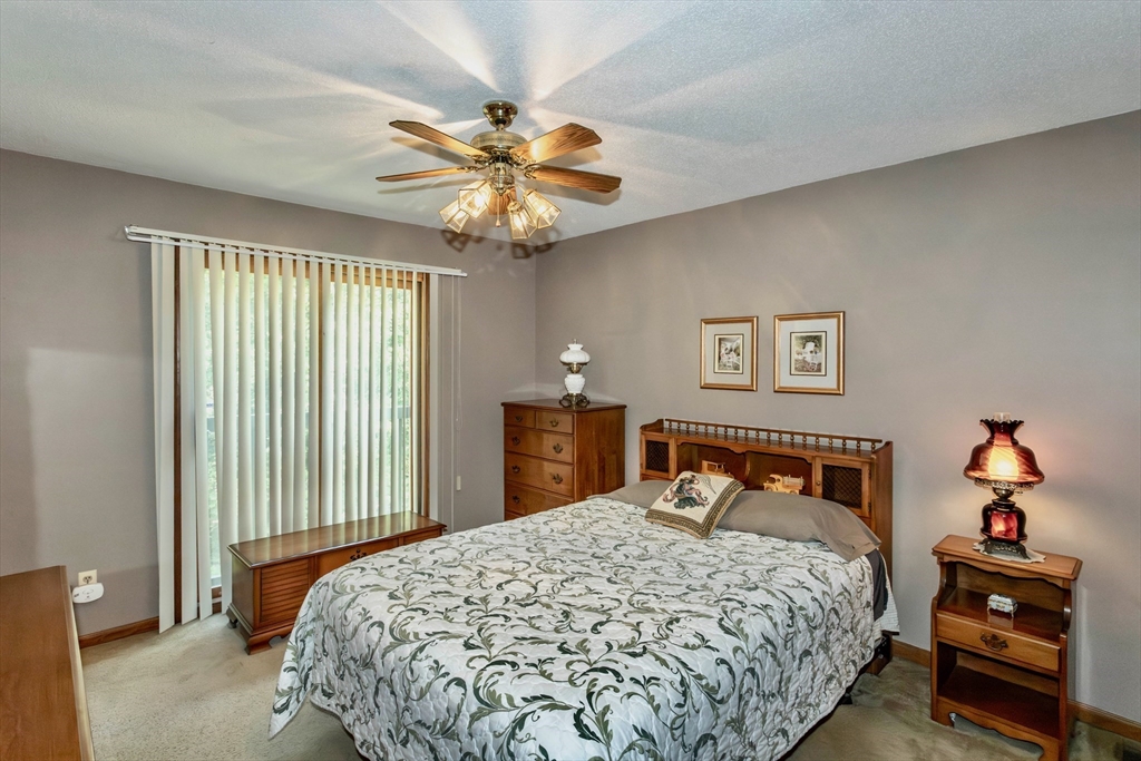 419 Southwick Road, Unit Q71 Westfield, MA 01085 - Photo 18 of 42