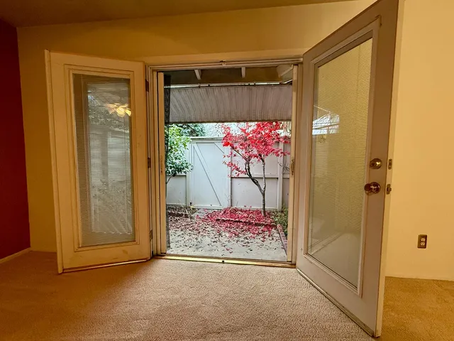 $295,000 | 205 Floyd Avenue, Unit 15, Modesto, CA 95350