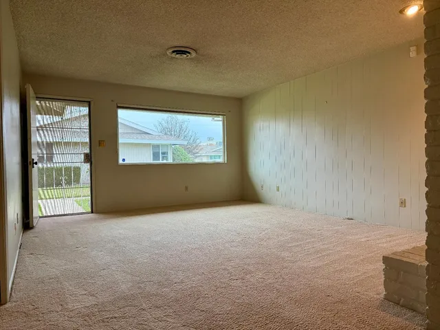 $295,000 | 205 Floyd Avenue, Unit 15, Modesto, CA 95350