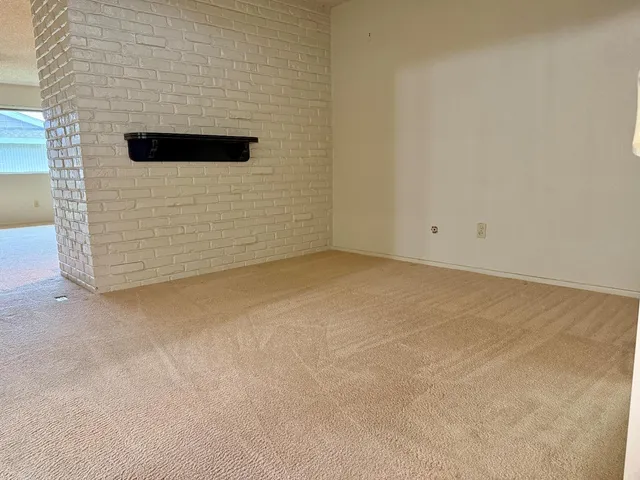 $295,000 | 205 Floyd Avenue, Unit 15, Modesto, CA 95350