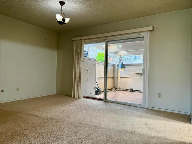 $295,000 | 205 Floyd Avenue, Unit 15, Modesto, CA 95350