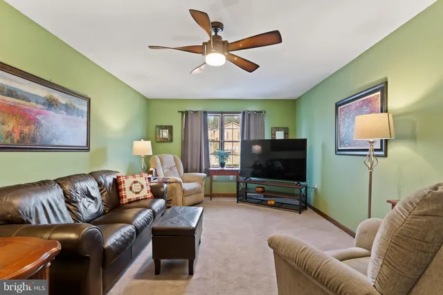 $429,900 | 5 Canterbury Court, Mechanicsburg, PA 17050