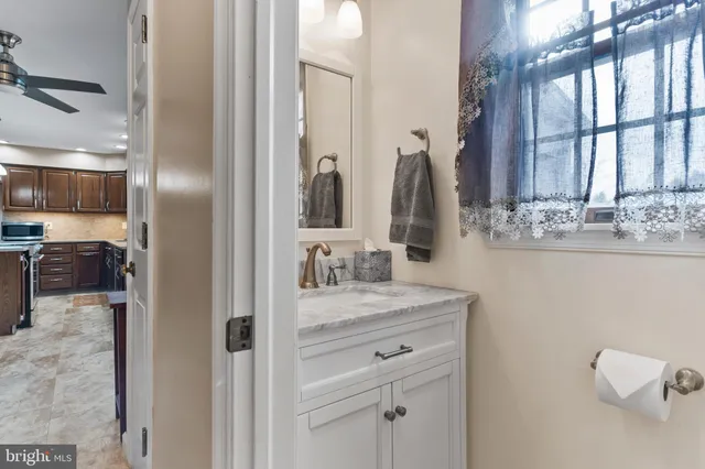 $429,900 | 5 Canterbury Court, Mechanicsburg, PA 17050