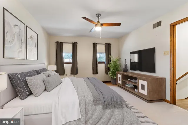 $429,900 | 5 Canterbury Court, Mechanicsburg, PA 17050