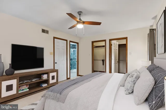 $429,900 | 5 Canterbury Court, Mechanicsburg, PA 17050