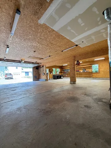 $570,000 | 291 Pochassic Road, Westfield, MA 01085