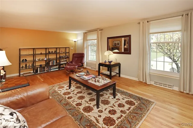 $499,900 | 516 Standish Drive, DeWitt, NY 13224