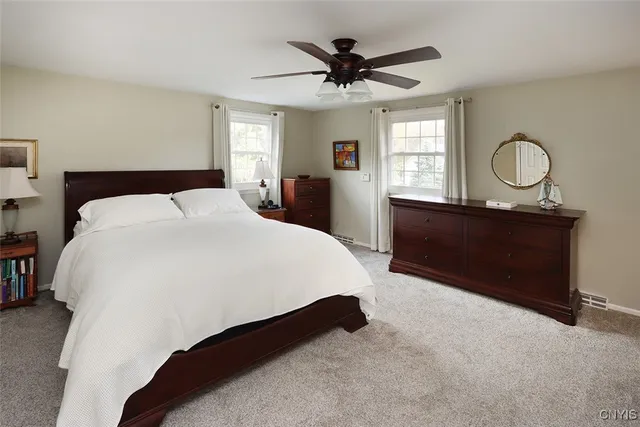 $499,900 | 516 Standish Drive, DeWitt, NY 13224