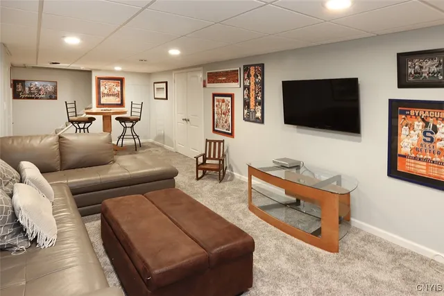 $499,900 | 516 Standish Drive, DeWitt, NY 13224