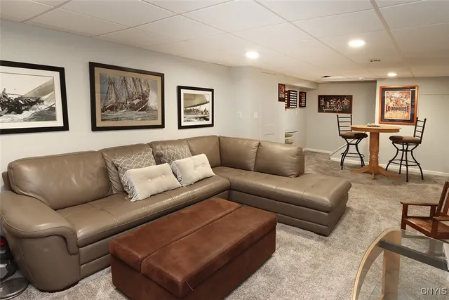 $499,900 | 516 Standish Drive, DeWitt, NY 13224