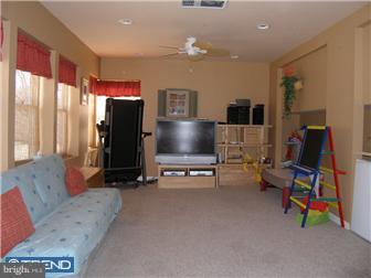 815 Bentley Road Lindenwold, NJ 08021 - Photo 3 of 9