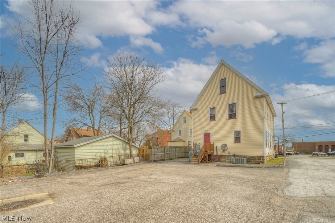 4432 Pearl Road Cleveland, OH 44109 - Photo 30 of 50