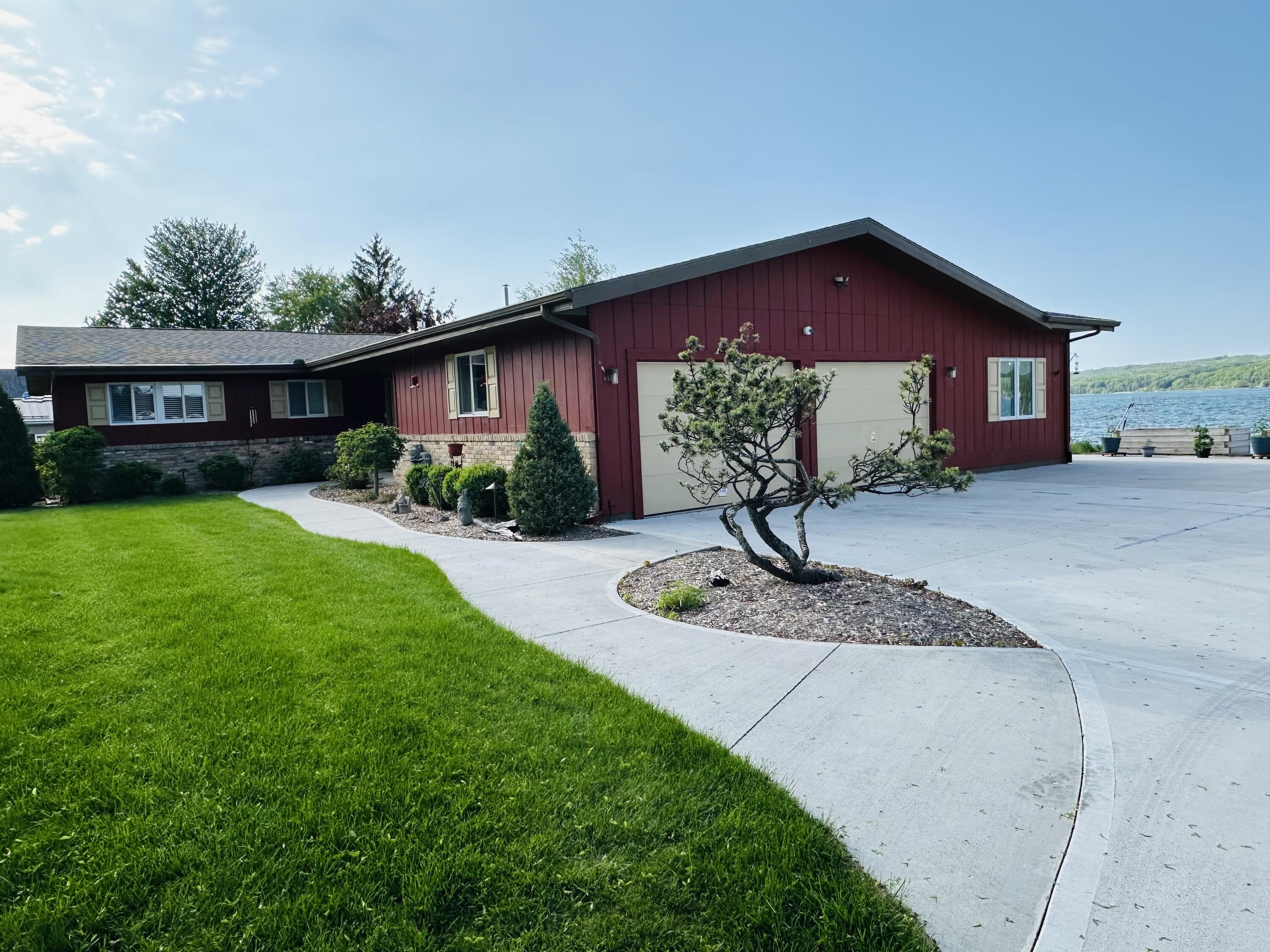 4554 Crescent Beach Road Onekama, MI 49675 - Photo 37 of 38 IMG_8261